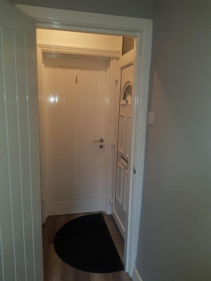 Highfields Living - All Rooms Ensuite- Free Wifi- Free Local Parking Sheffield Exterior photo
